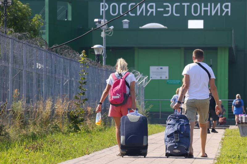 Кровавая подстава: Таллин будет резать мигрантов на границе, а потом все спишет на Россию