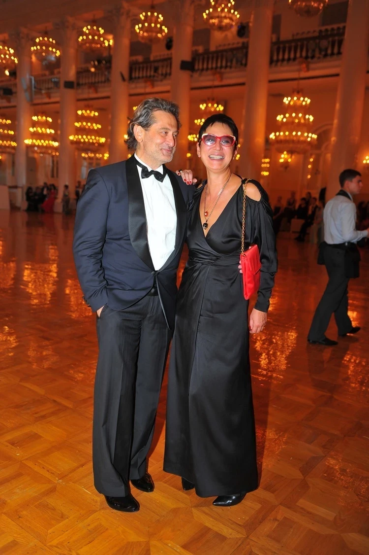 Хакамада рассказала, как ей удалось погасить долг покойного мужа в 250 млн рублей