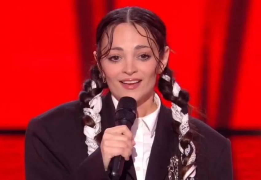 Теона Дольникова приняла участие во французском "Голосе" и прошла в команду Патрисии Каас