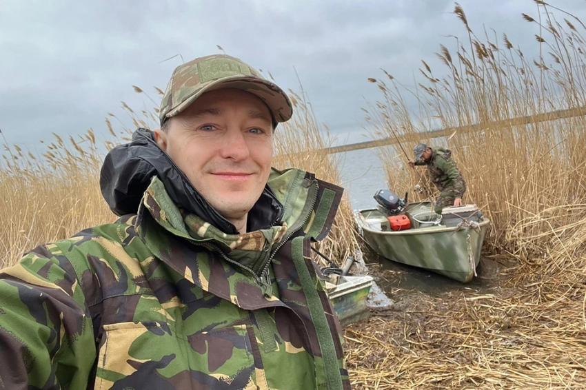 «А как же презумпция невиновности?» Сергей Безруков ответил на подозрения в браконьерстве