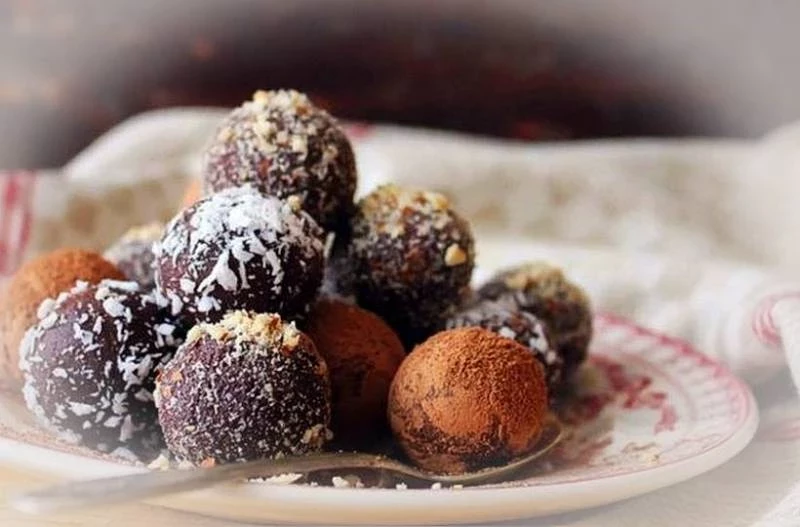 Опасные сладости: Роскачество выявило конфеты, которые лучше не покупать на майские праздники