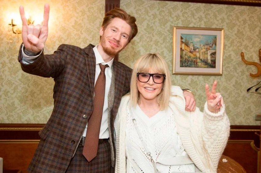 Нашли покупателя? Дом сбежавшей из России Аллы Пугачевой сняли с продажи