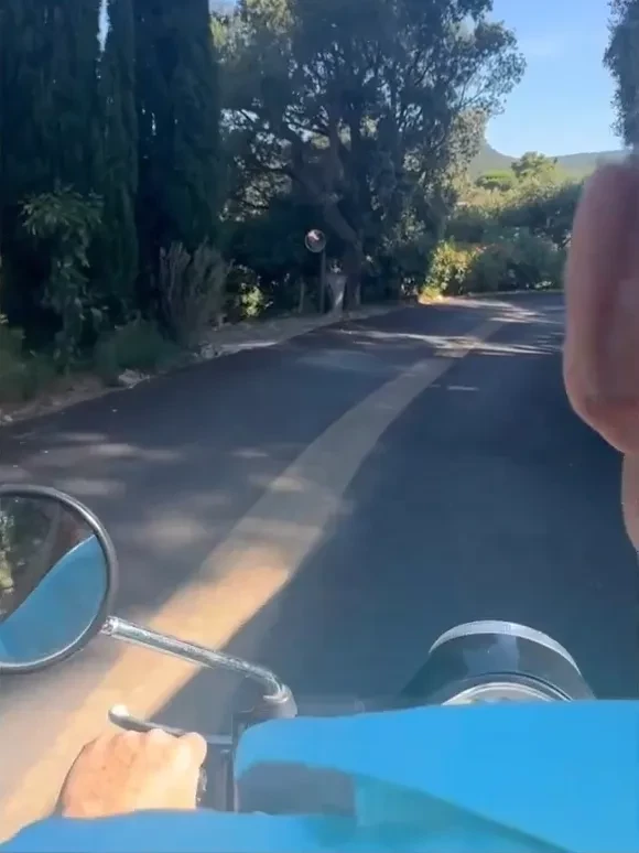 Карла Бруни опубликовала редкое видео с мужем Николя Саркози