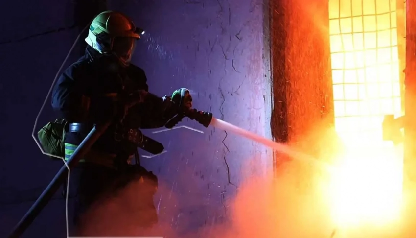 ФАБы летят на объекты в Шостке, которая является важным транспортно-логистическим узлом ВСУ на северо-востоке Украины